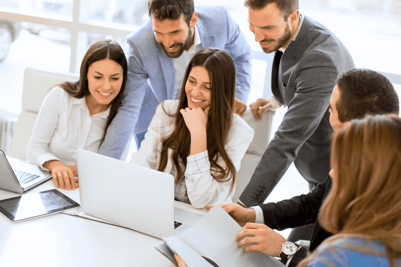 Devenir conseiller financier à Genève : formation en immobilier, assurance, prévoyance, fiscalité et investissement avec Prométhée Académie en Suisse